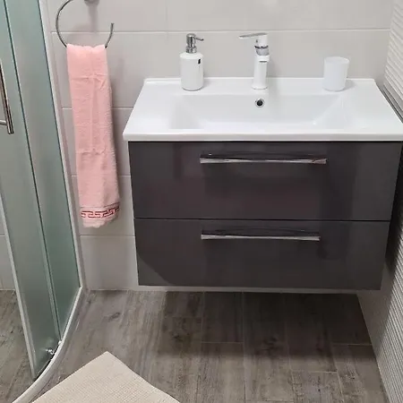 Nadija Apartament *